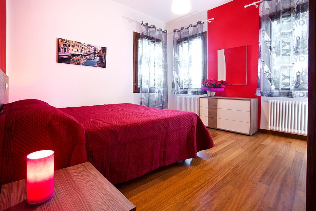 Good Wine Apartments Venice Bilik gambar