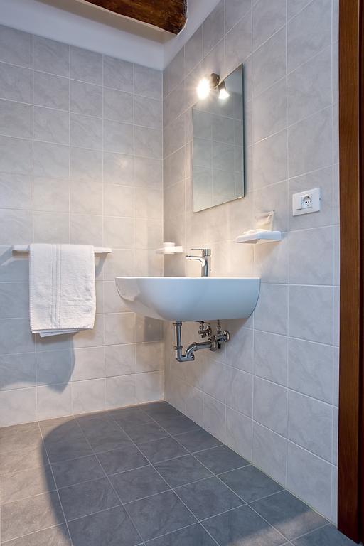 Good Wine Apartments Venice Bilik gambar