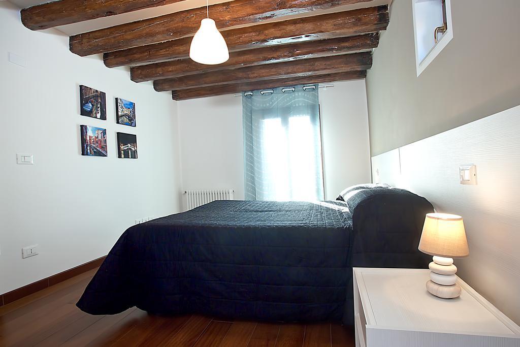 Good Wine Apartments Venice Bilik gambar