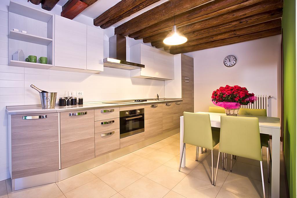 Good Wine Apartments Venice Bilik gambar
