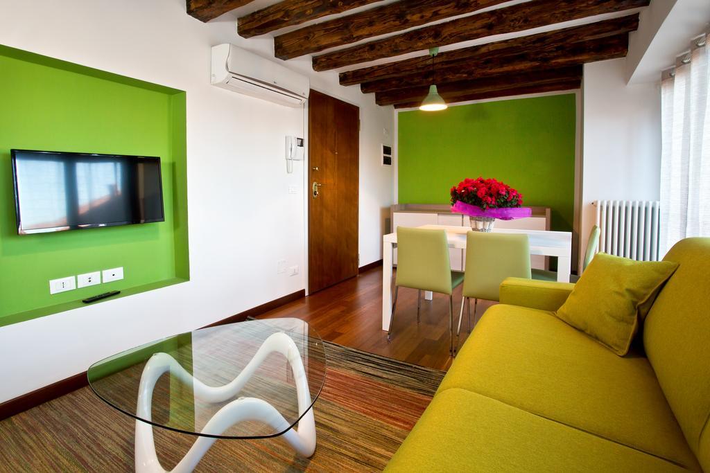 Good Wine Apartments Venice Bilik gambar