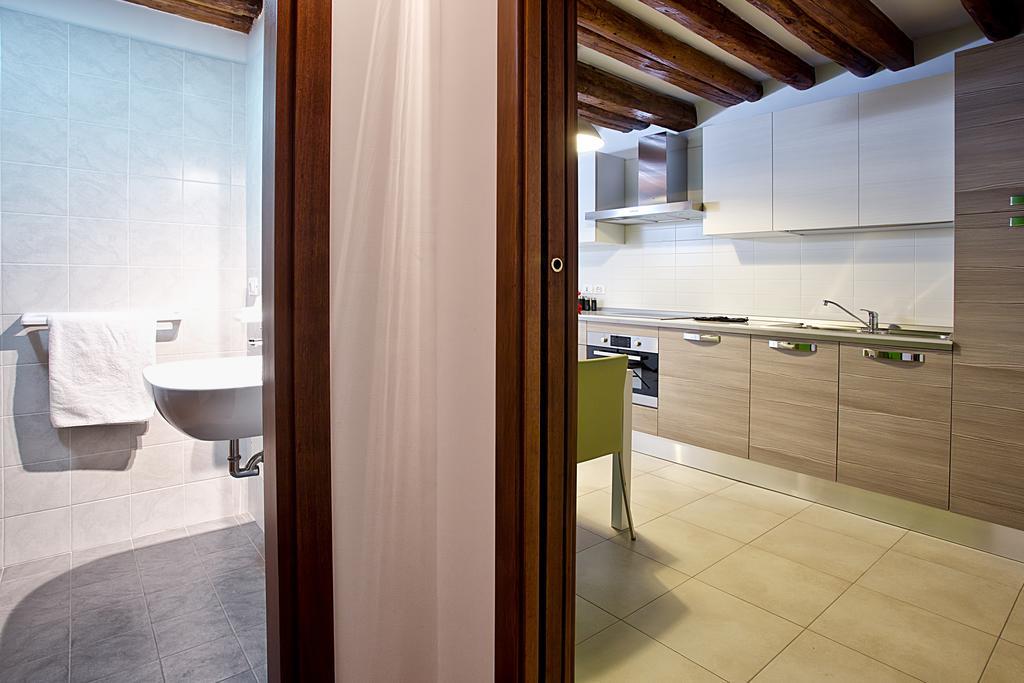 Good Wine Apartments Venice Bilik gambar