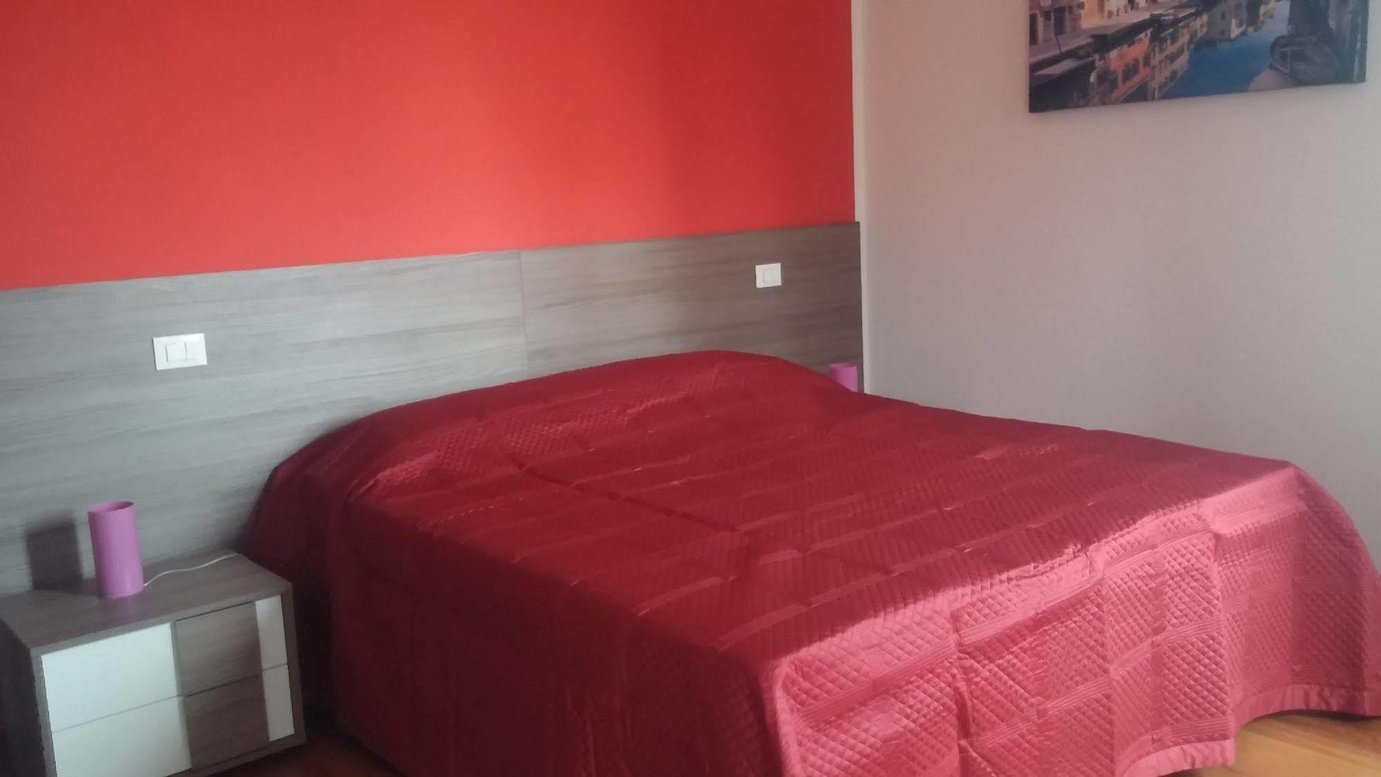 Good Wine Apartments Venice Luaran gambar